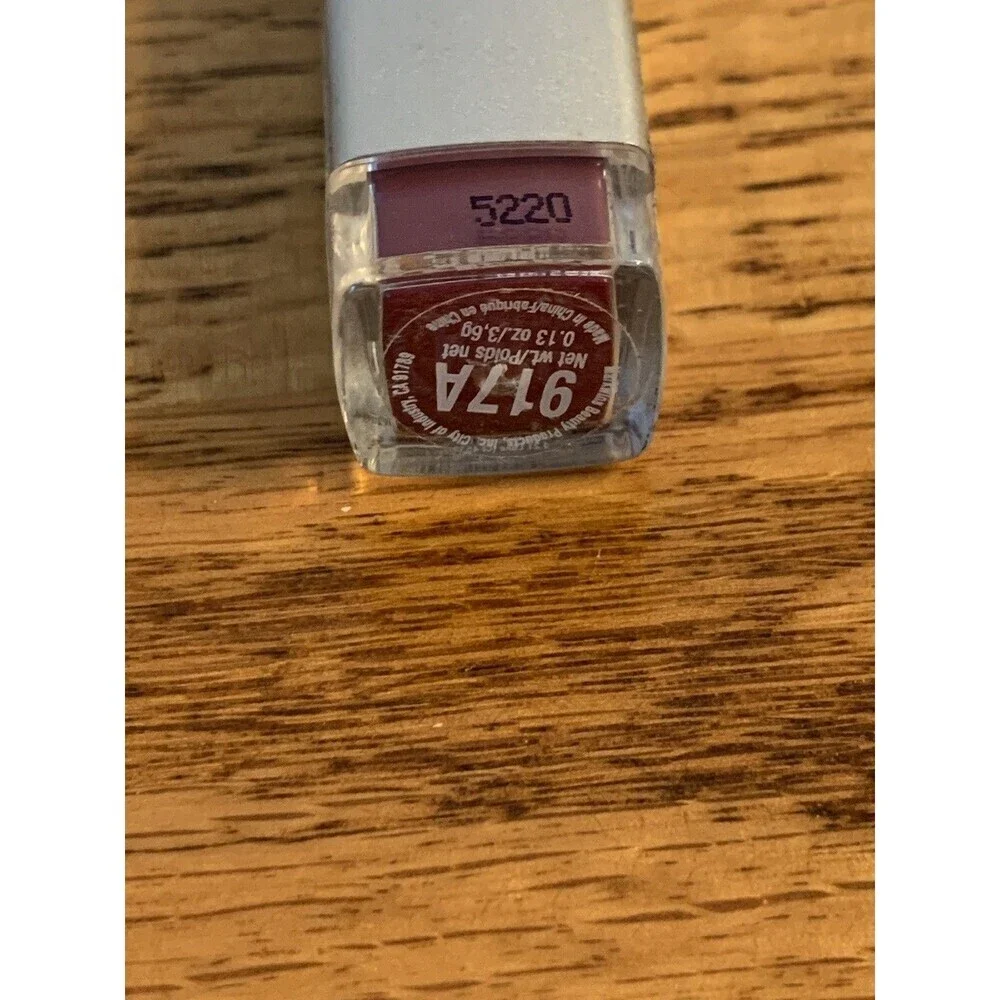 WET N WILD Mega Colors Lipstick 917A AMETHYST ICE unsealed FLAW